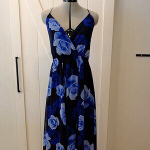 Lulu's Blue Floral full skirt backless maxi dress - XS